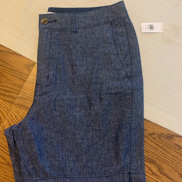 Shorts - Picture 1 of 3